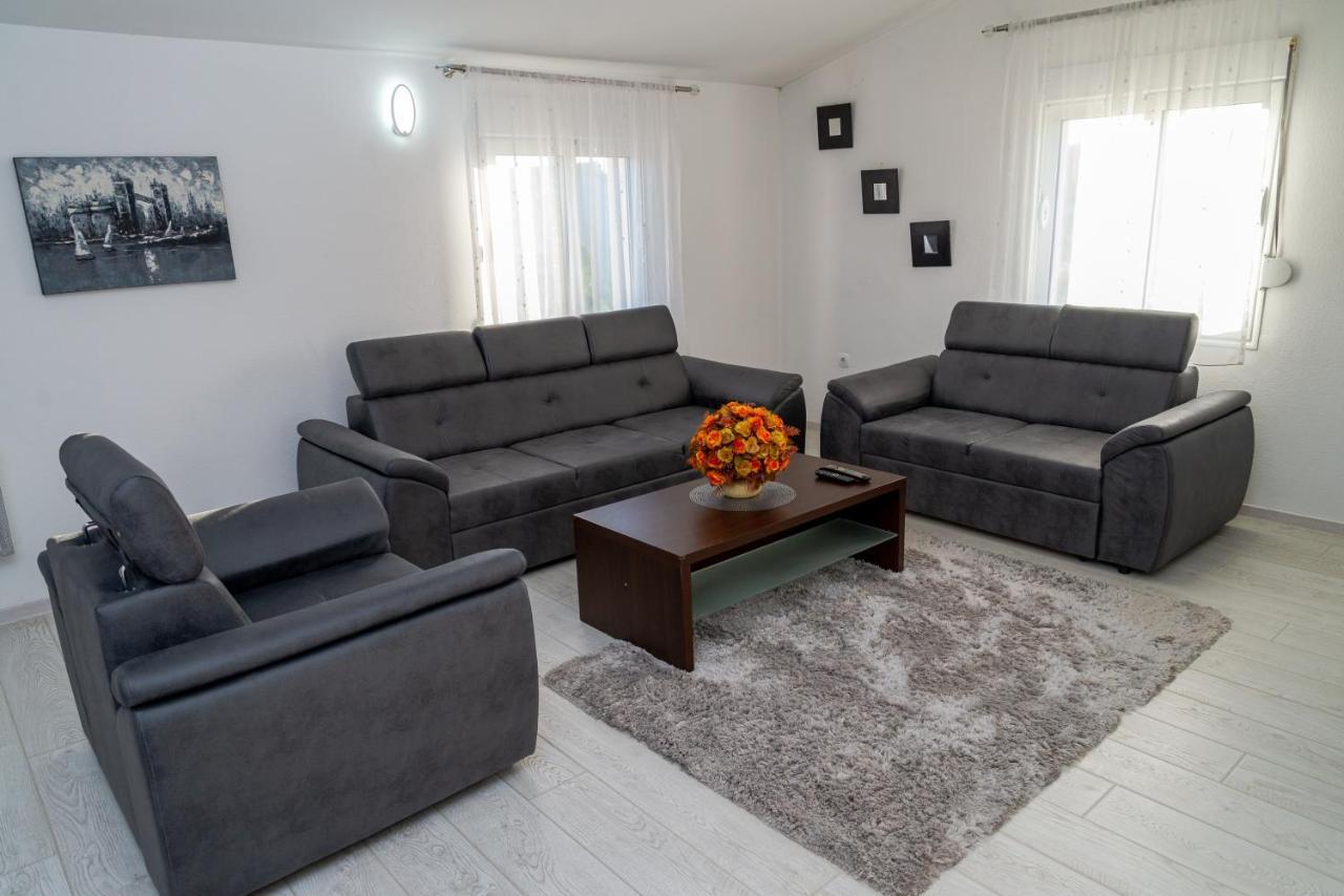 Apartman Mona Подгорица Экстерьер фото